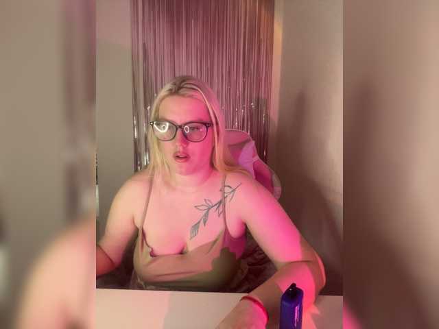 DollVice live cam on BongaCams