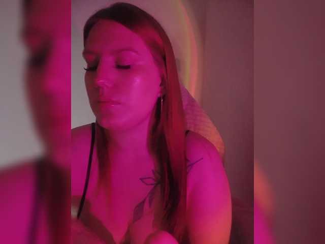 DollVice live cam on BongaCams
