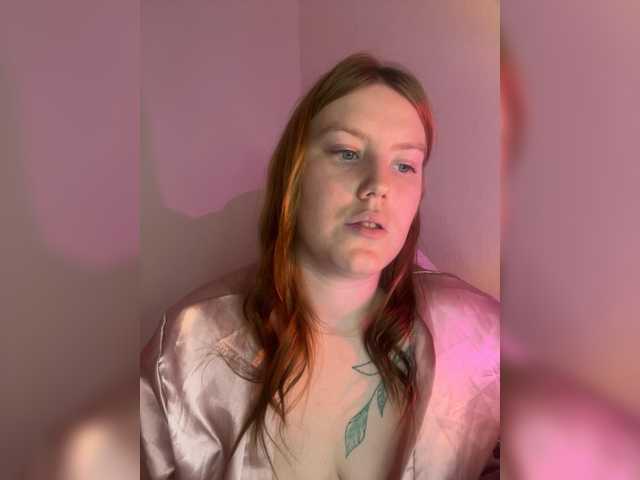 DollVice live webcam show