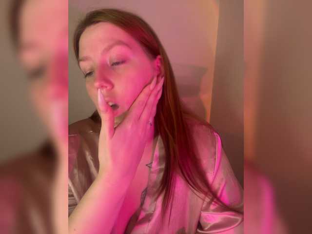DollVice live webcam show