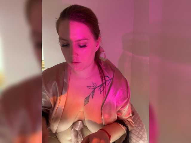 DollVice live webcam show