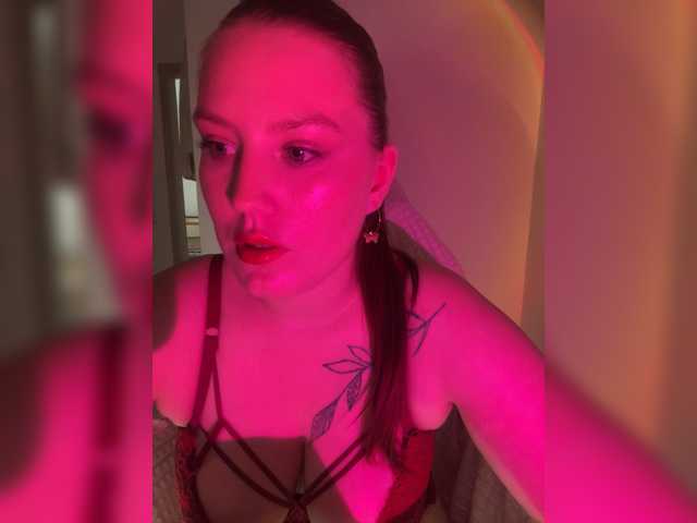 DollVice live cam on BongaCams