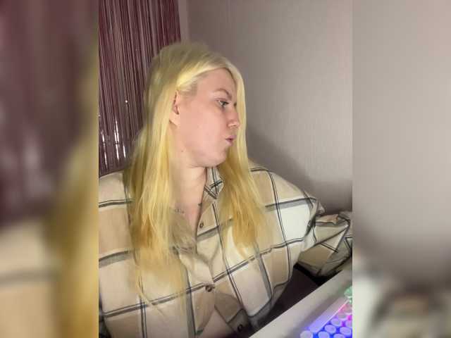 DollVice live cam on BongaCams
