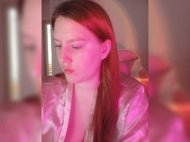 DollVice live webcam show