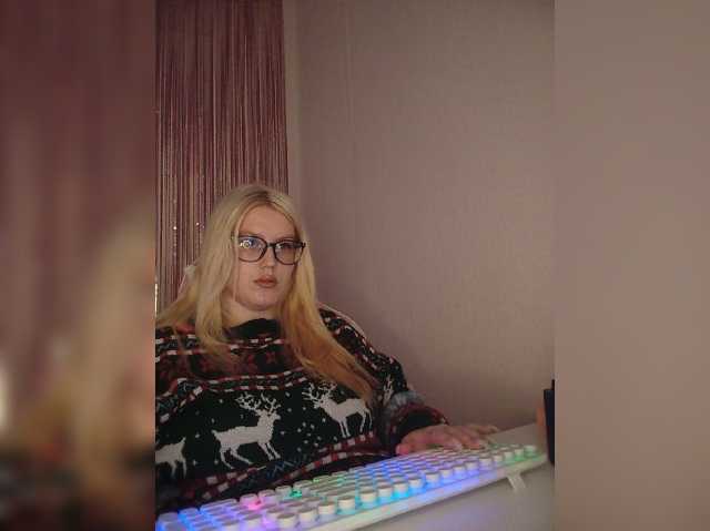 DollVice live cam on BongaCams