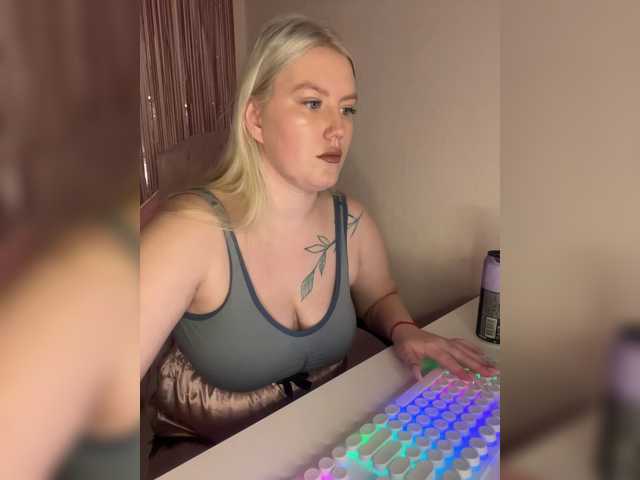 DollVice live cam preview