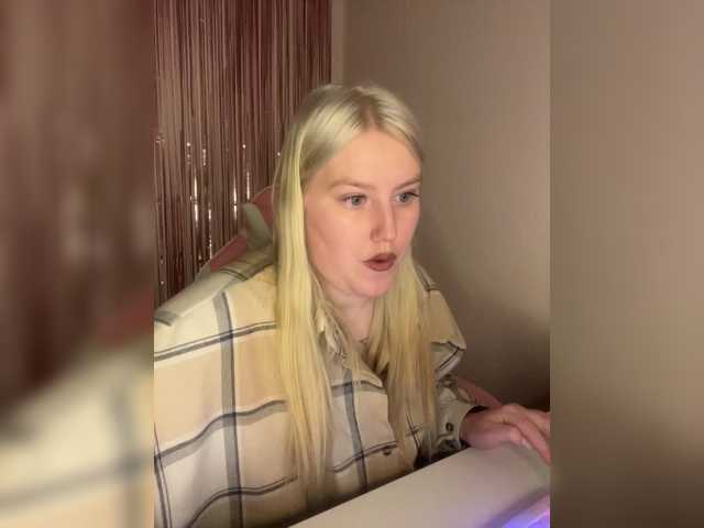 DollVice live cam preview