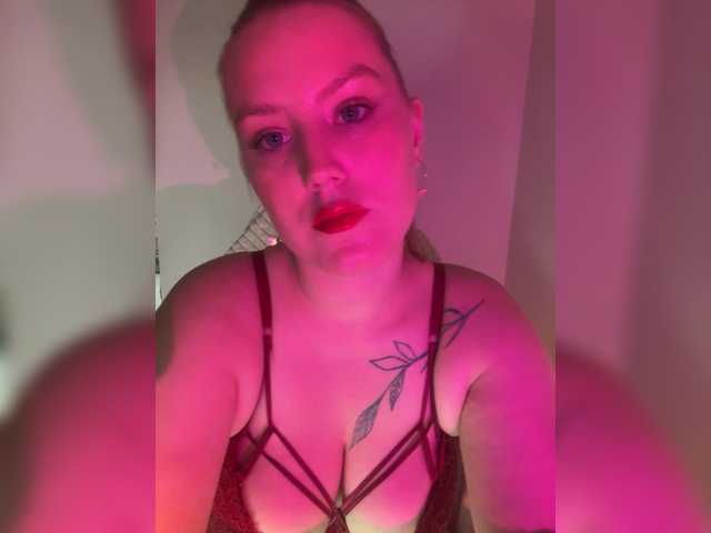 DollVice live cam on BongaCams