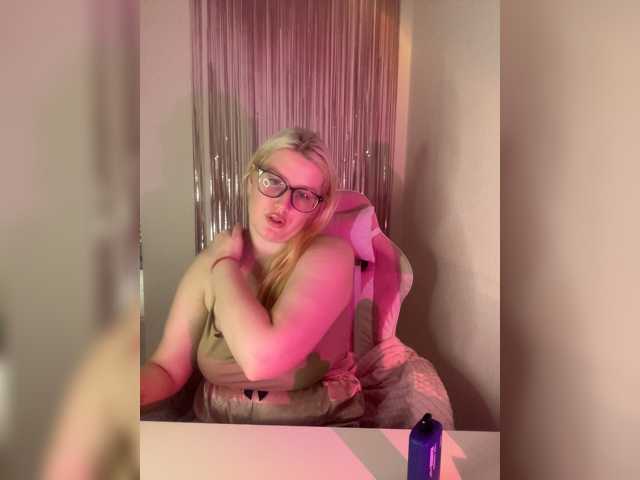 DollVice live cam on BongaCams