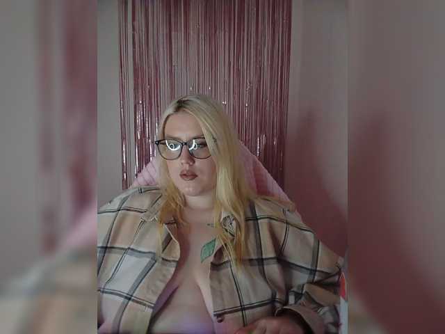 DollVice live cam on BongaCams