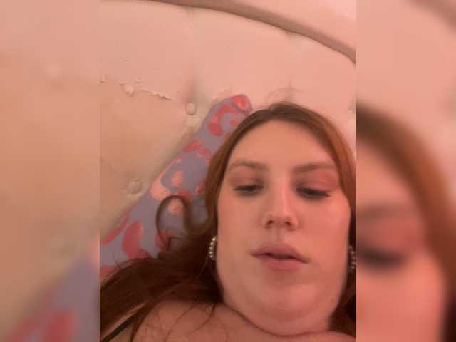 DollVice live webcam show