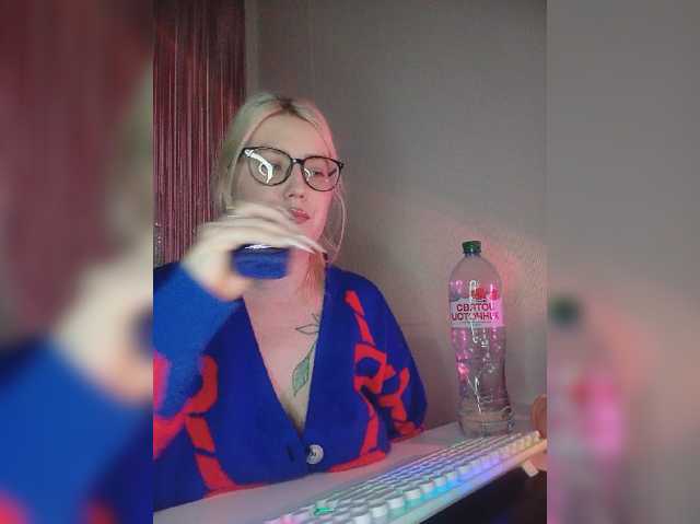 DollVice live cam on BongaCams