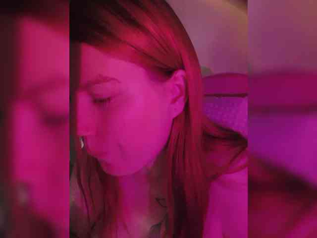DollVice webcam