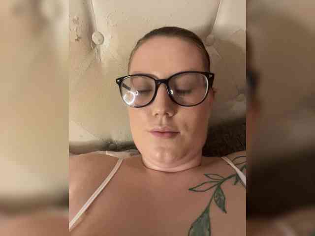 DollVice webcam
