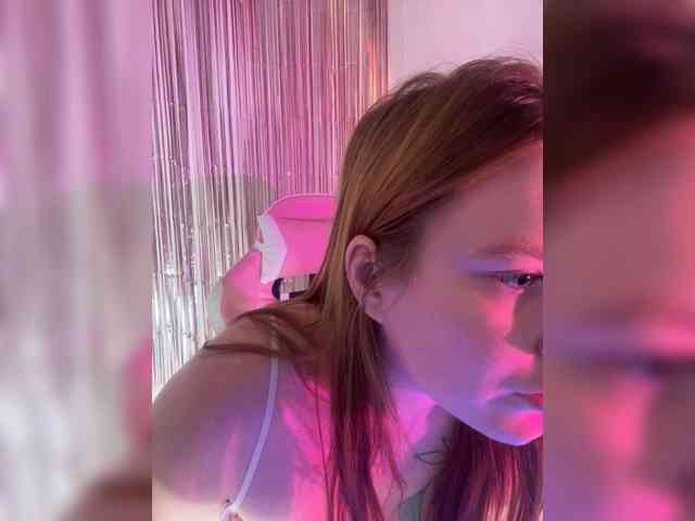 DollVice webcam