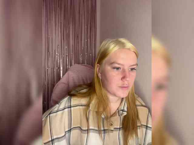DollVice webcam