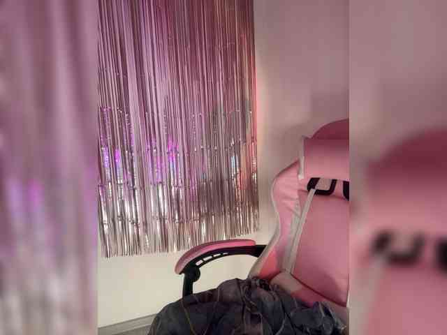 DollVice webcam