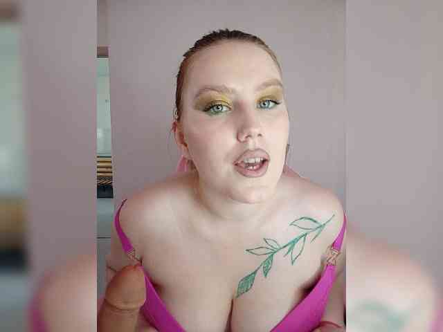 DollVice webcam