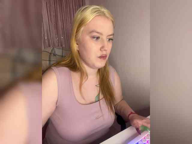 DollVice webcam