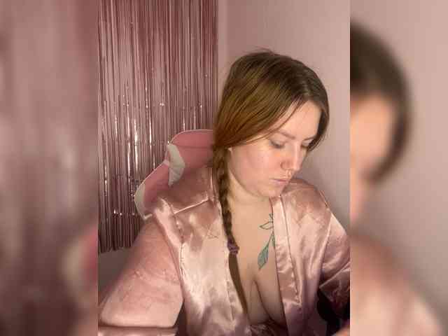 DollVice webcam