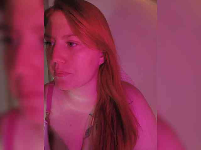 DollVice webcam