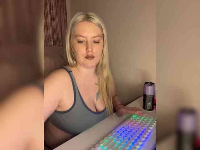 DollVice webcam