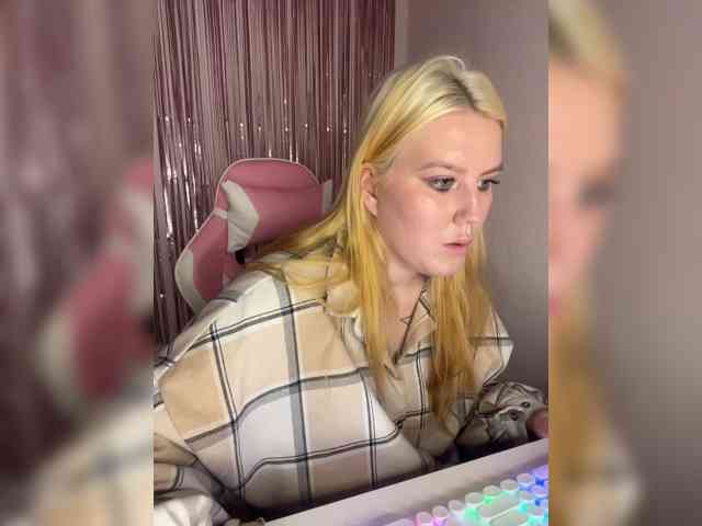 DollVice webcam