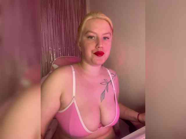 DollVice webcam