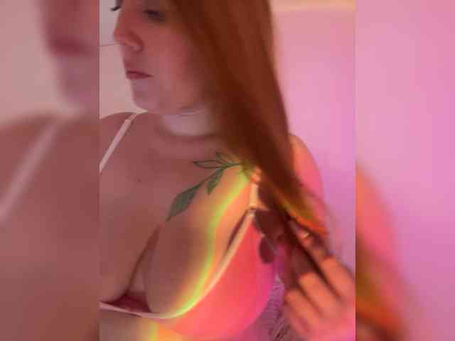DollVice webcam