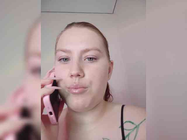 DollVice webcam