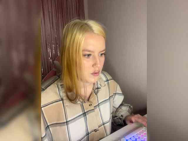 DollVice webcam