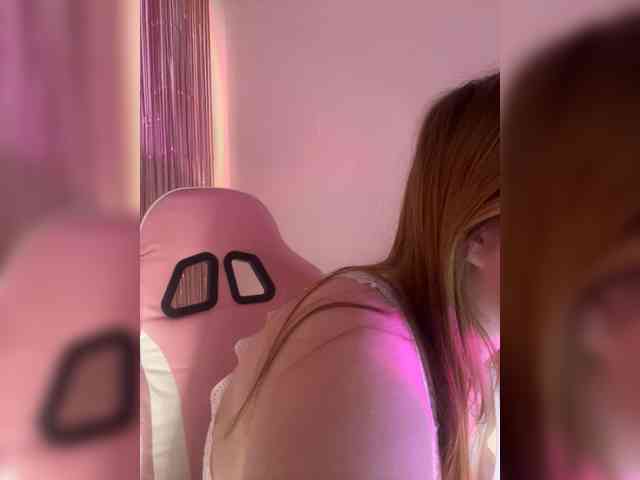 DollVice webcam