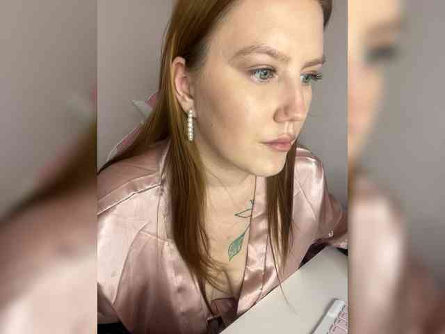 DollVice webcam