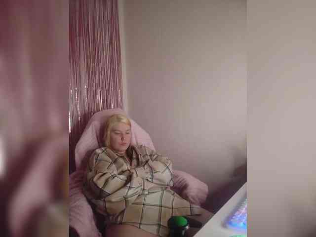 DollVice webcam