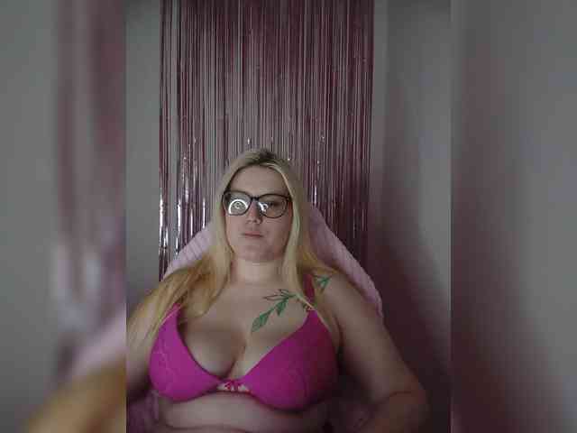 DollVice webcam
