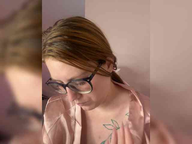 DollVice webcam