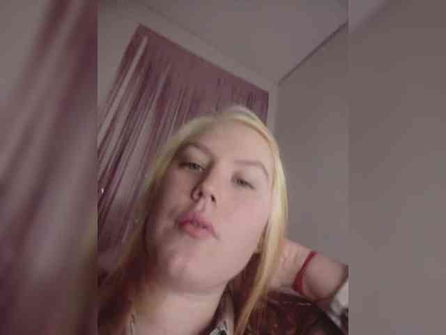 DollVice webcam