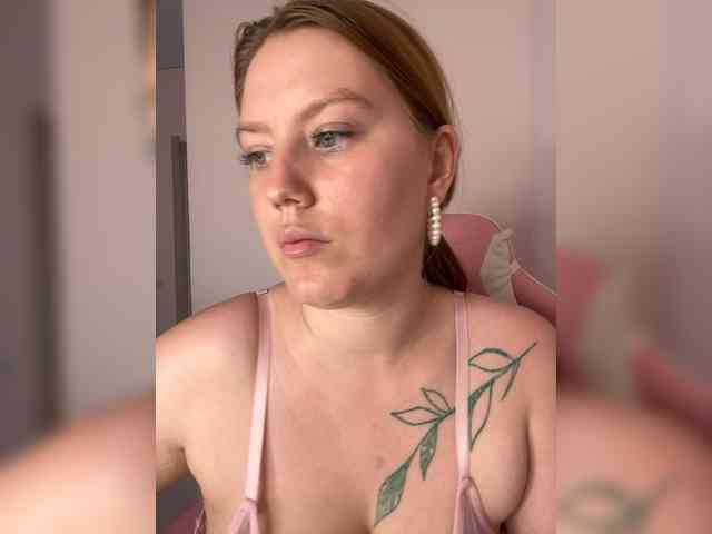 DollVice webcam