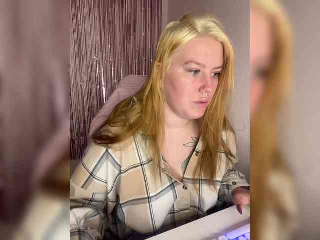 DollVice webcam