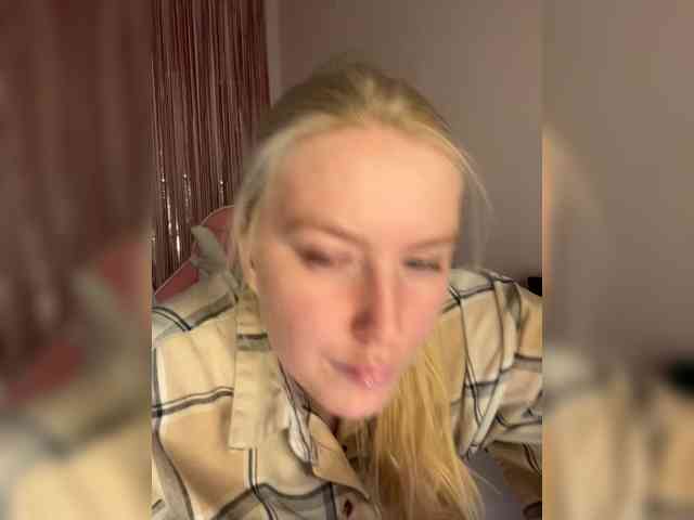 DollVice webcam