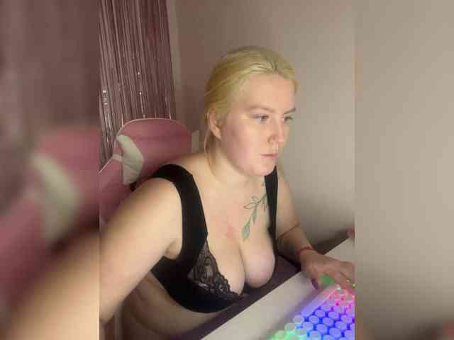 DollVice webcam