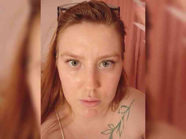 DollVice webcam