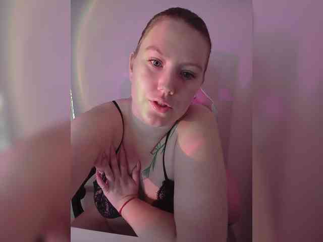 DollVice webcam