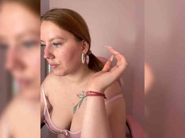 DollVice Sex Cam Show