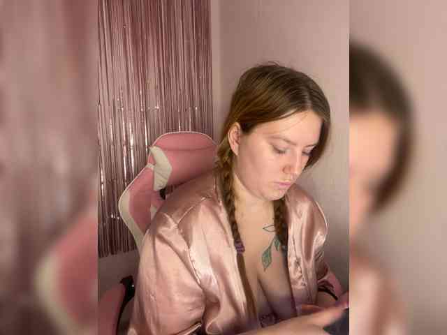 DollVice webcam