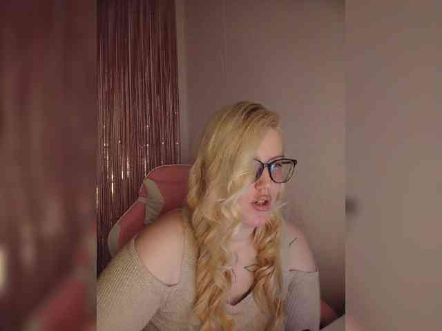 DollVice webcam