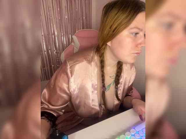DollVice webcam