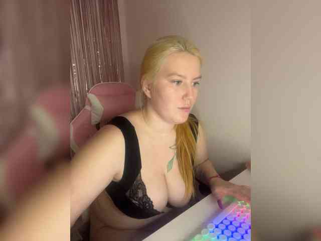 DollVice webcam