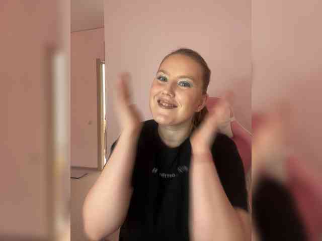 DollVice webcam