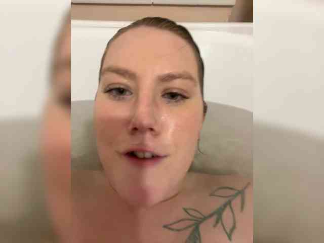DollVice webcam